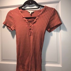 Burgundy tie-up t-shirt